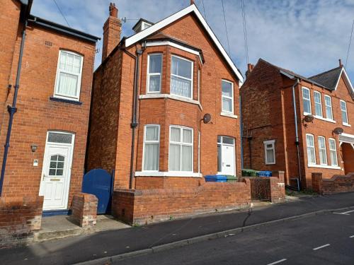 Trafalgar Shortstop Apartment Accommodation image 3 Trafalgar Shortstop Apartment image three