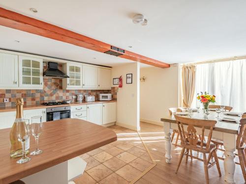 The Grainery - UK37516 Accommodation image 3 The Grainery - UK37516 image three