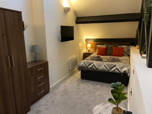Luxury 2 Bed Duplex City Apartment Accommodation image 3 Luxury 2 Bed Duplex City Apartment image three