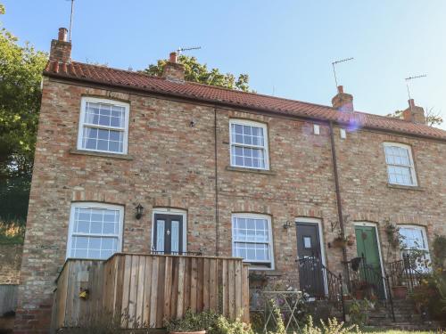 Honeybee Cottage Accommodation image 3 Honeybee Cottage image three