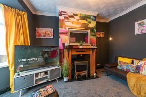 J's FrEsH Newly RefurB 2 Bedroom Garden Parking Accommodation image 2 J's FrEsH Newly RefurB 2 Bedroom Garden Parking image two