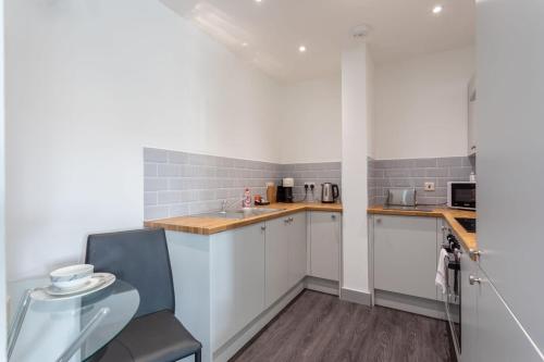 Fantastic 1 Bedroom Apartment Leeds Accommodation image 3 Fantastic 1 Bedroom Apartment Leeds image three
