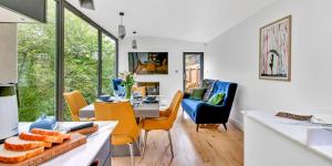 Luxurious Hidden Escape by Hebden Beck image two