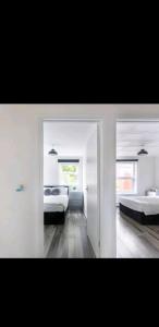 Luxary Living with free parking Accommodation image 1 Luxary Living with free parking image one