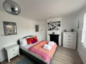 Eston Page image 1 Picture of Eston Stylish 3 bedroom House