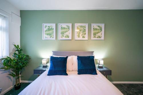 Tranmere House - Free Wifi - Free Parking - Workstays UK Accommodation image 3 Tranmere House - Free Wifi - Free Parking - Workstays UK image three