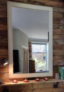 The Cabin: Great Views,Garden,Close to Town, Quiet image two