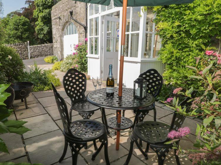 Pendle View Apartment Accommodation image 1 Pendle View Apartment image one