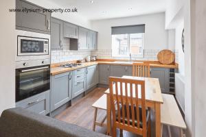 Elysium House Accommodation image 2 a Self Catering in Whitby