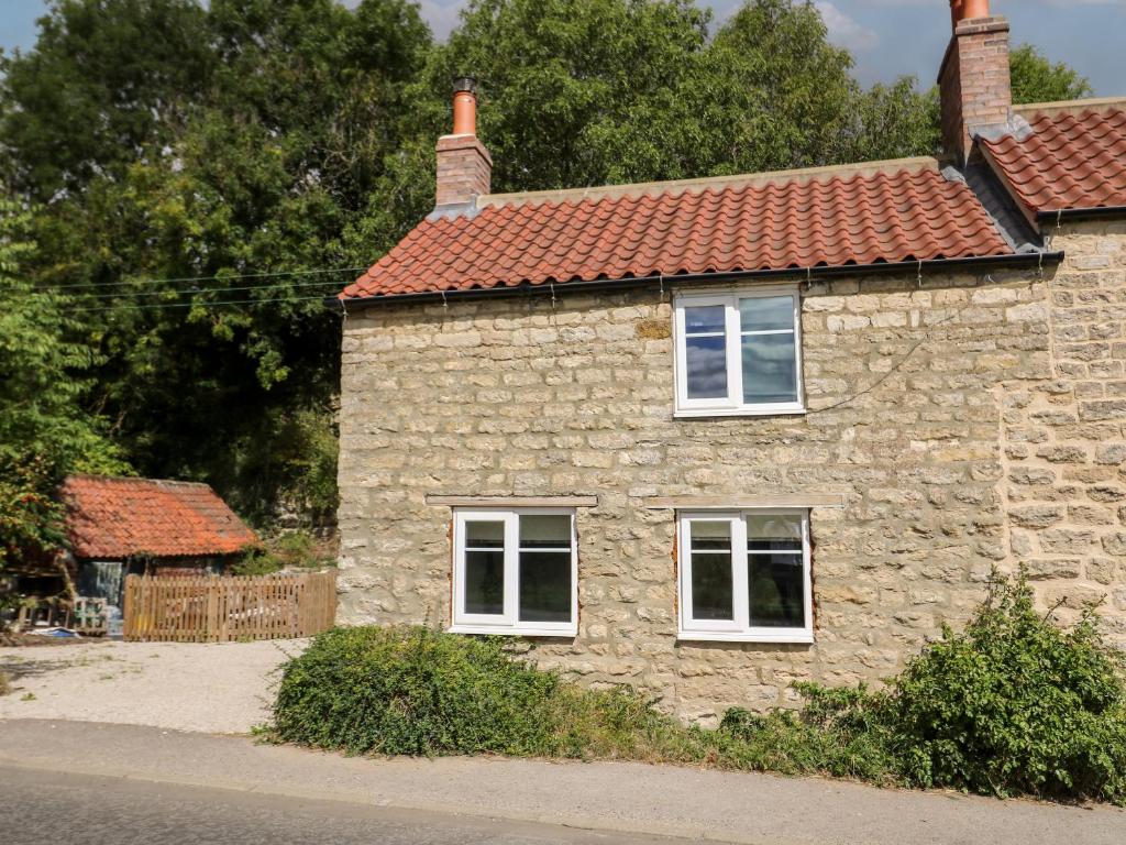 Yon Cottage Accommodation image 1 Yon Cottage image one