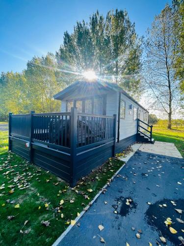 Blossom Lodge with Hot Tub Accommodation image 1 Blossom Lodge with Hot Tub image one