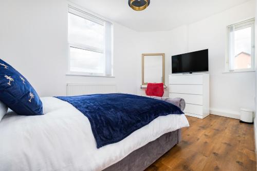 Meersbrook Luxury 2 Bedroom Apartment image three