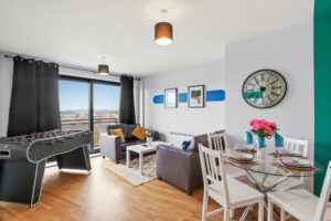 Book Apartments in Sheffield Page image 36 Picture of Stylish Central Sheffield Apartment - Parking