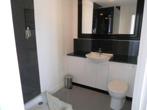 Yarm View Guest House and Cottages image two