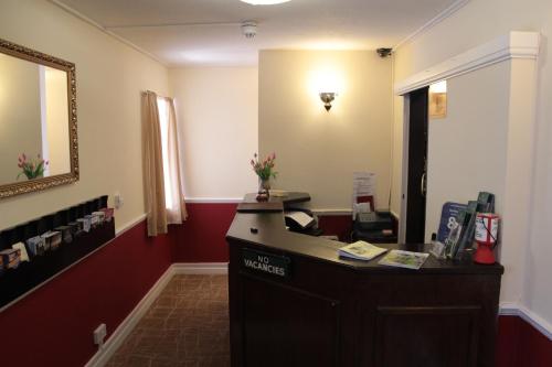The Fountain Hotel image three