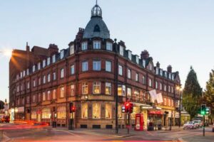 Doncaster Hotels - Prices & Availability Page image 5 Picture of Mercure Doncaster Centre Danum Hotel