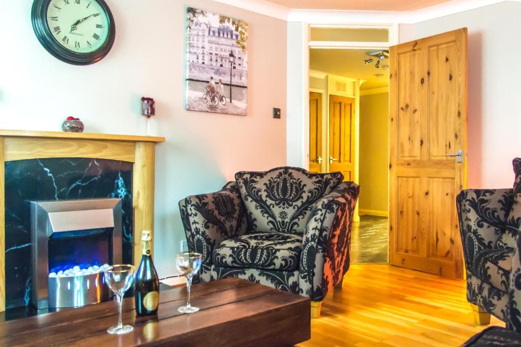 Hullidays - Piazza Suite Trinity Square Accommodation image 1 Hullidays - Piazza Suite Trinity Square image one
