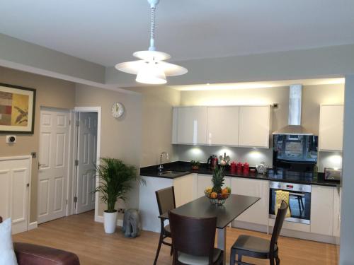 Valley Mount House & Apartment Accommodation image 3 Valley Mount House & Apartment image three