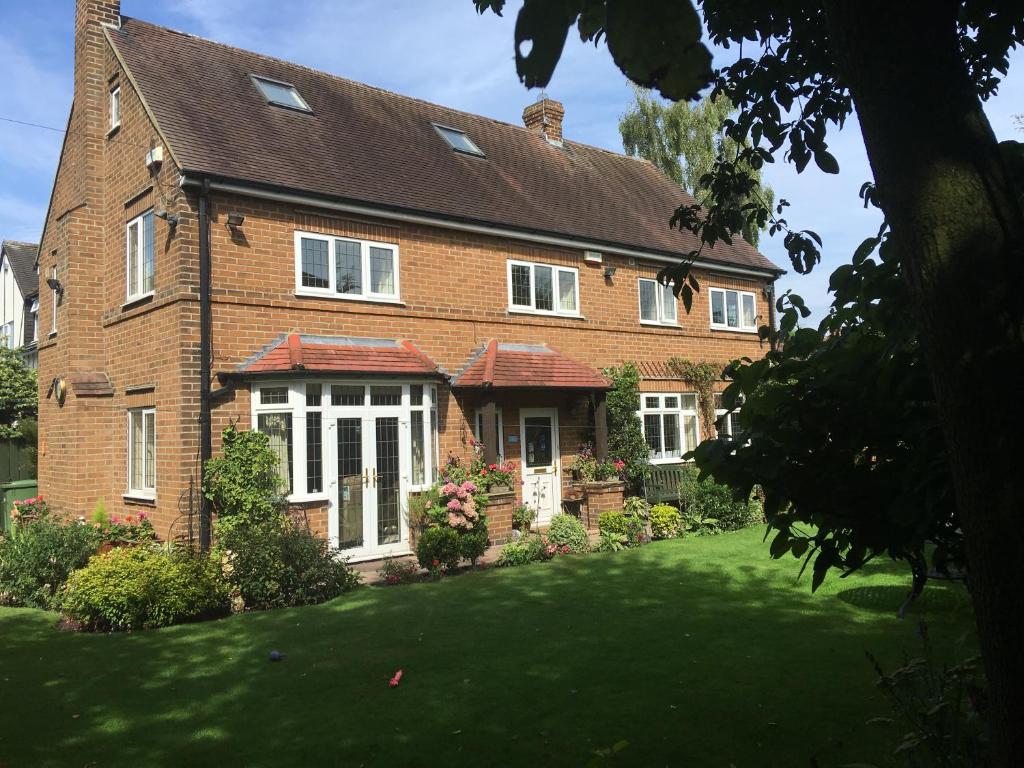 Grove House Bed & Breakfast Accommodation image 1 Grove House Bed & Breakfast image one