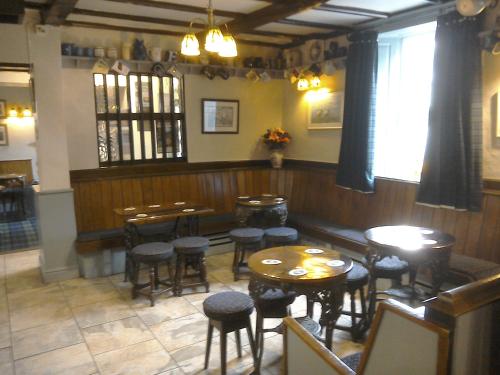 The Foresters Arms image two