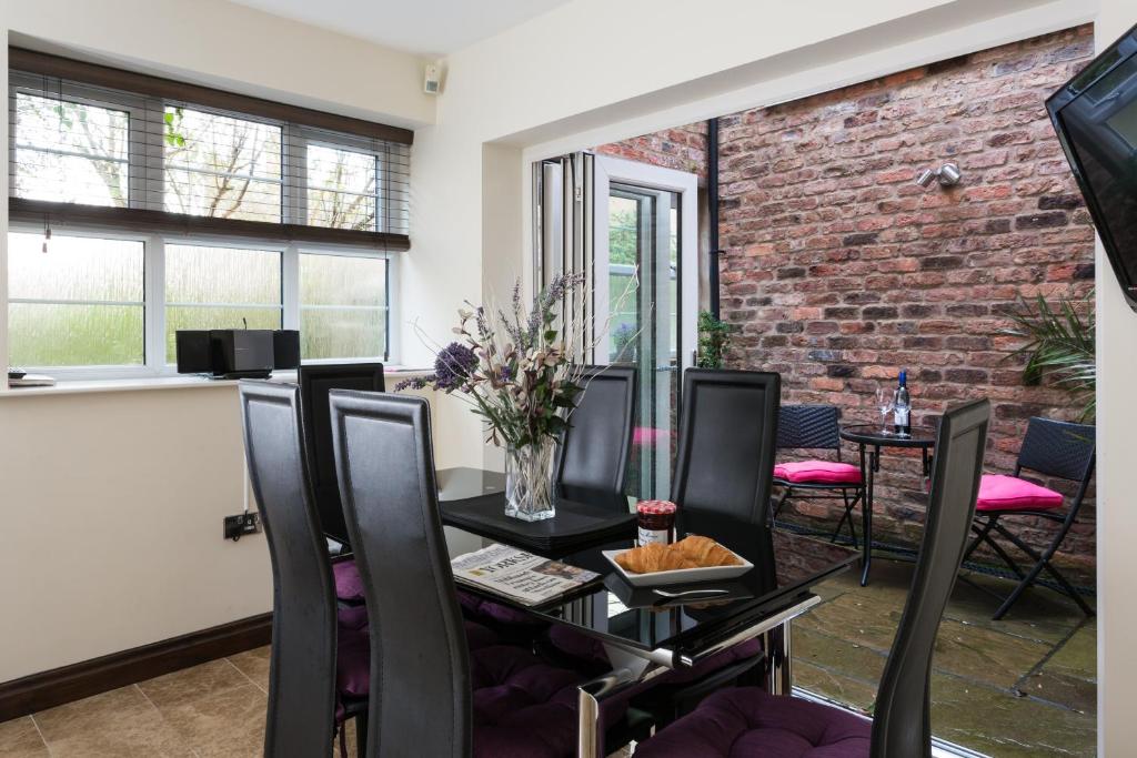 City Apartments - The Light Well Accommodation image 1 City Apartments - The Light Well image one