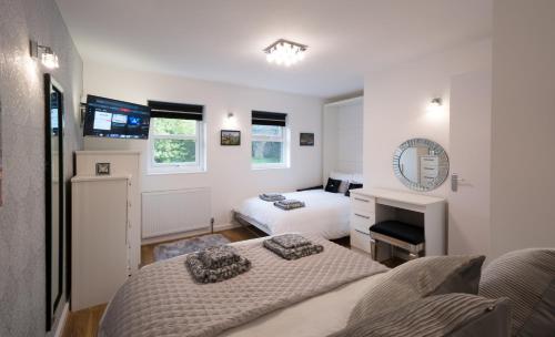 Pear Tree Holiday Home - York Accommodation image 3 Pear Tree Holiday Home - York image three