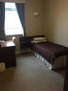 The Fitzwilliam Arms Hotel image one