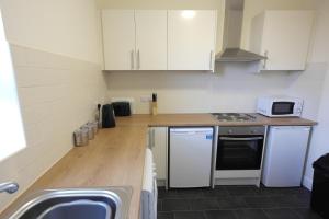 55A Derbyshire Lane Accommodation image 2 55A Derbyshire Lane image two