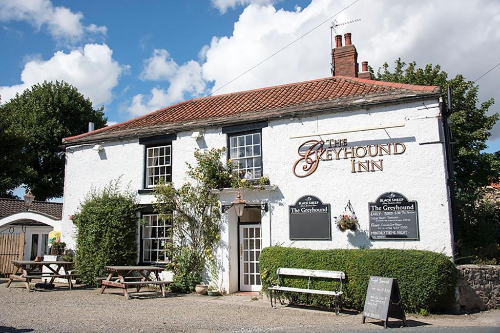 The Greyhound Inn Accommodation image 1 The Greyhound Inn image one