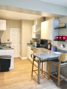 Valley Mount House & Apartment Accommodation image 2 Valley Mount House & Apartment image two