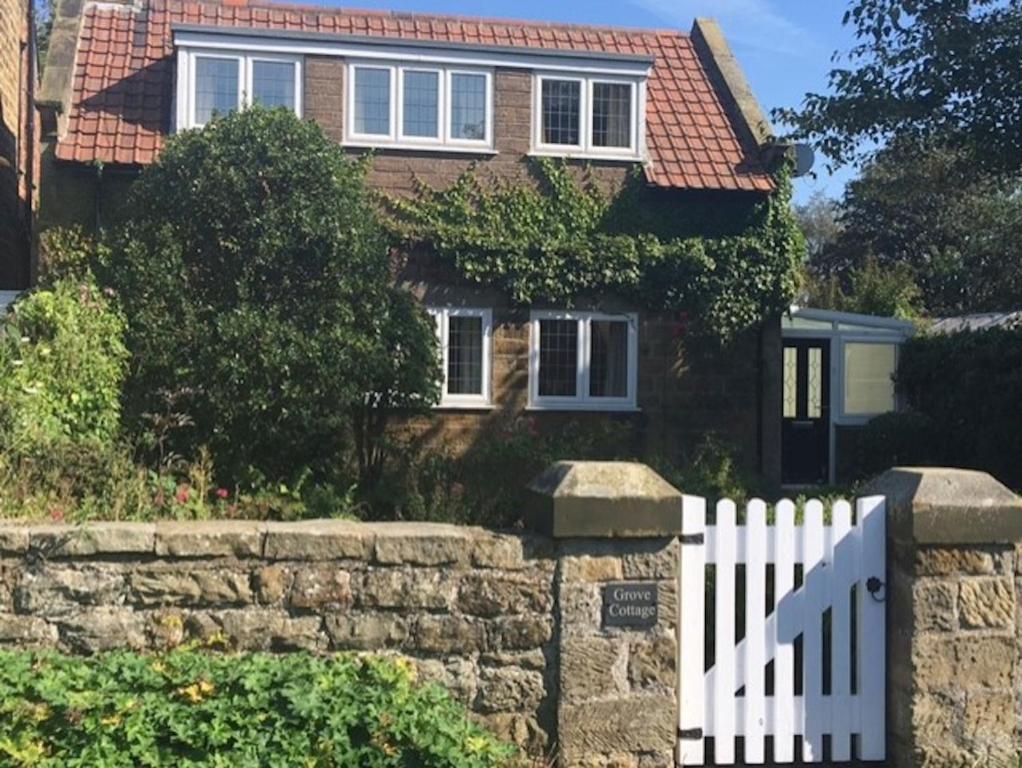 Scalby Grove Cottage Accommodation image 1 Scalby Grove Cottage image one
