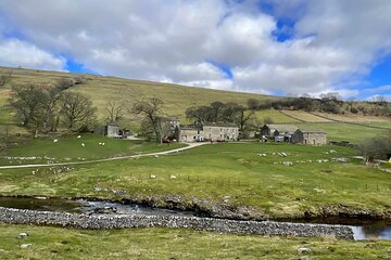 Image name 9a the 6 image from the post Private "All Creatures Great and Small" Yorkshire Dales Tour from York in Yorkshire.com.