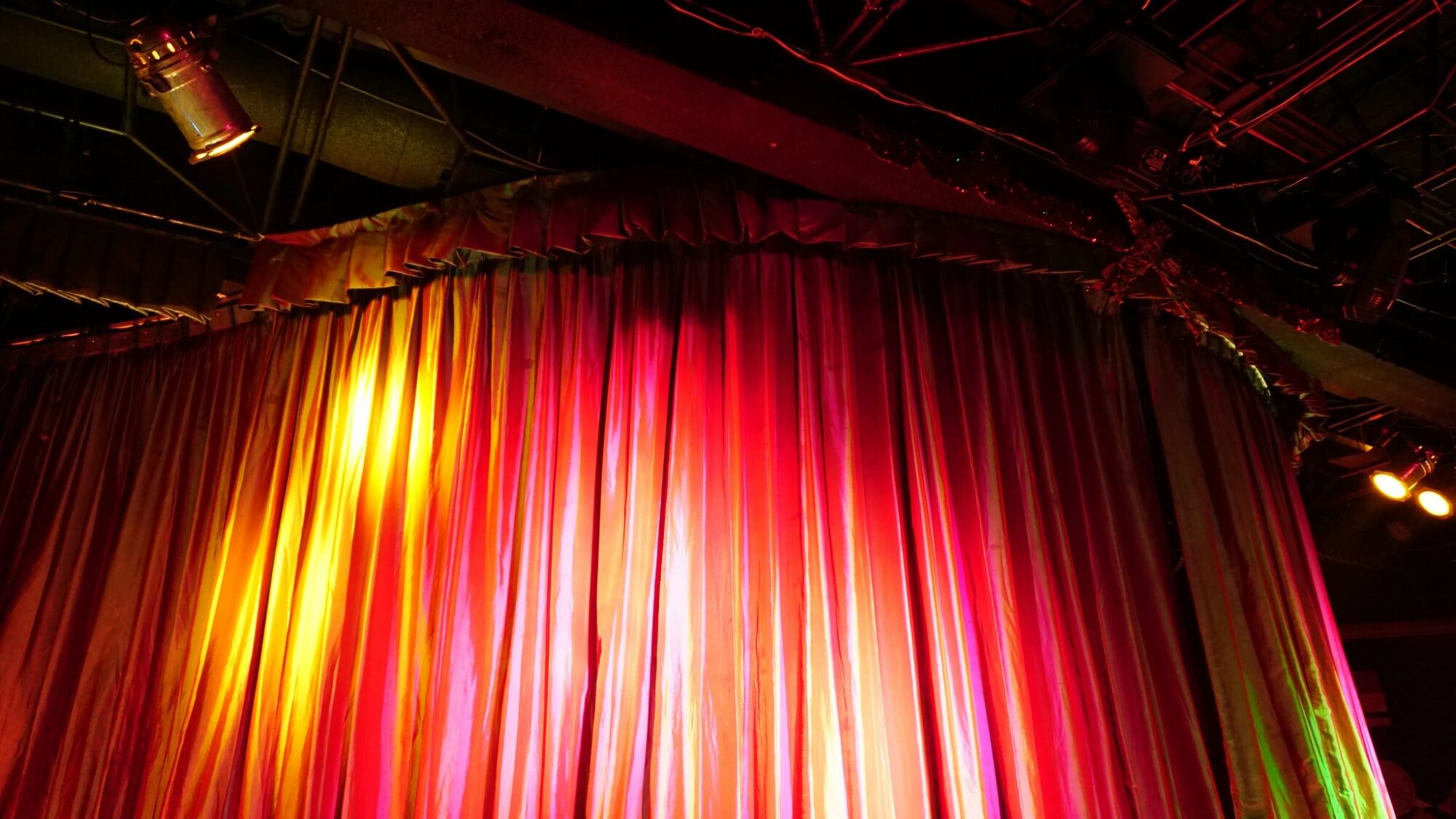 Image name Magic Mikes Halloween Special The Not So Spooky Halloween Show at Scarborough Spa Theatre Scarborough the 10 image from the post Downton Abbey: The Grand Finale (PG) at Whitby Pavilion Theatre Cinema, Whitby in Yorkshire.com.