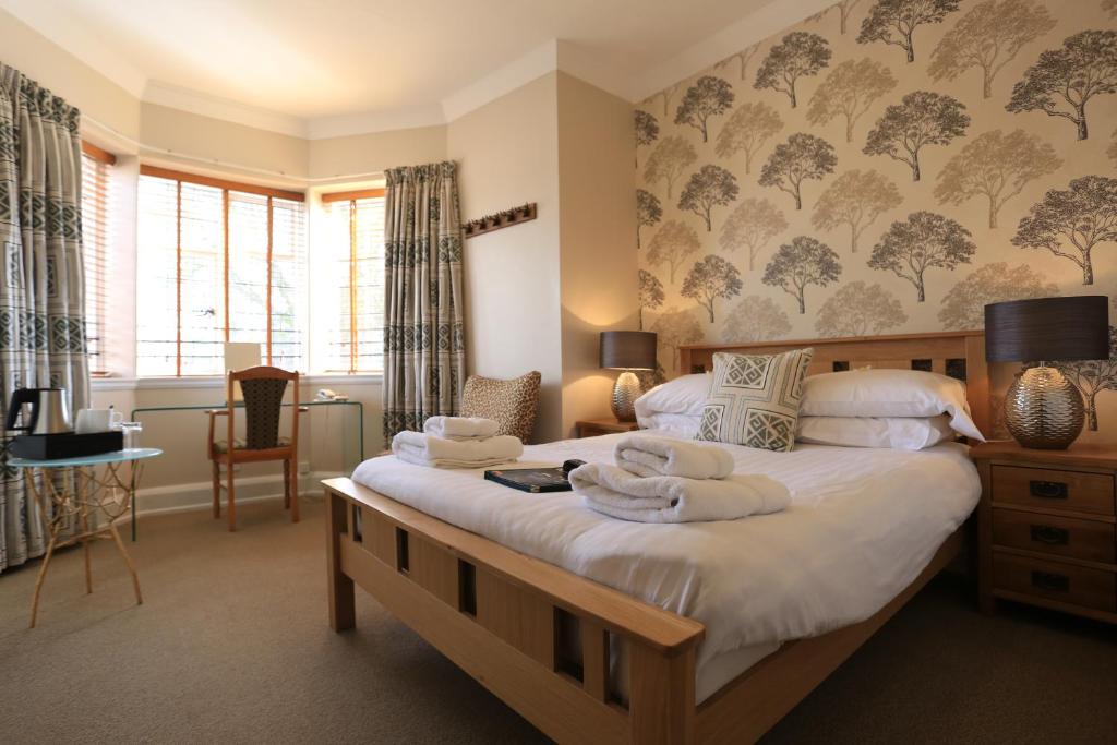 Image name bed and breakfast york bedroom the 1 image from the post B+B York in Yorkshire.com.