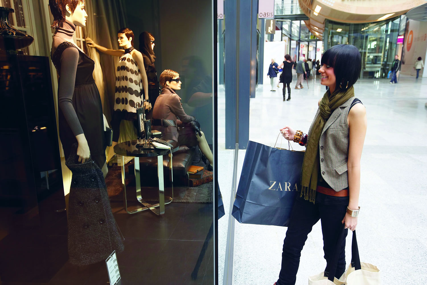 Image name shopping with zara bag in yorkshire the 16 image from the post Top Shops in Yorkshire.com.