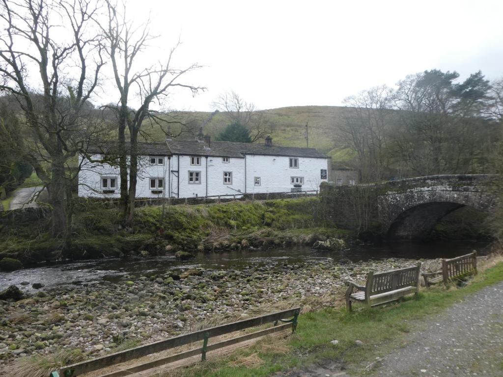 Image name the george inn hubberholme langstrothdale yorkshire dales the 1 image from the post The George Inn in Yorkshire.com.