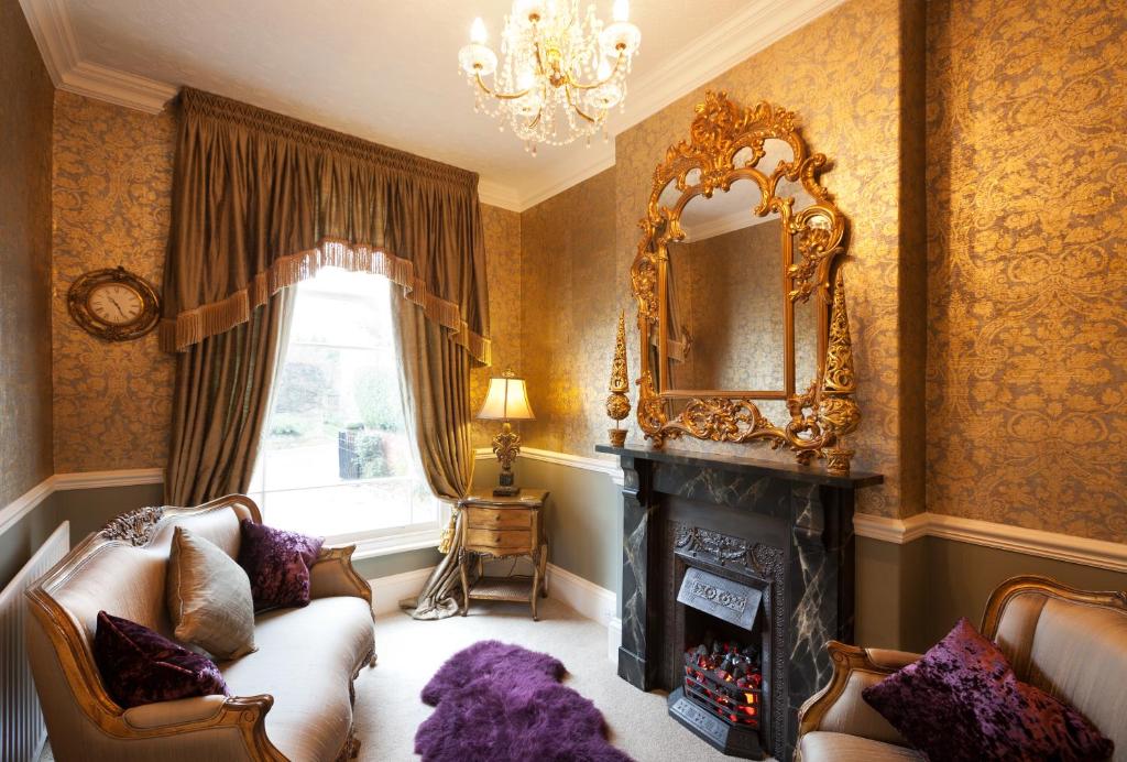 The Villa in Robin Hoods Bay Accommodation image 2 Image name villa robin hoods bay sitting room yorkshire holiday let the 1 image from the post The Villa in Robin Hoods Bay in Yorkshire.com.