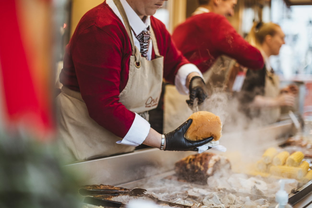 Image name street food hog roast at beverley christmas market east yorkshire the 20 image from the post Advent Calendar Competition 2022 in Yorkshire.com.