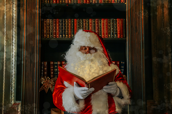 Image name Twas The Night Before Christmas Wentworth Woodhouse the 1 image from the post Day 14 - Christmas 2022 in Yorkshire.com.