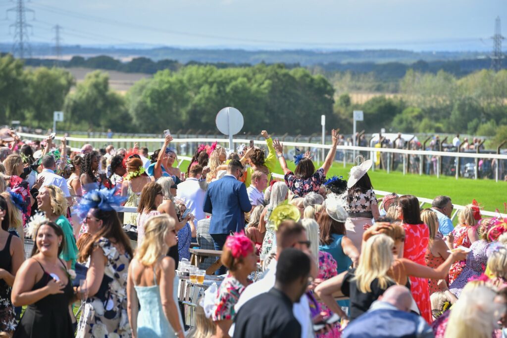 Image name 5 the 4 image from the post Pontefract Racecourse in Yorkshire.com.