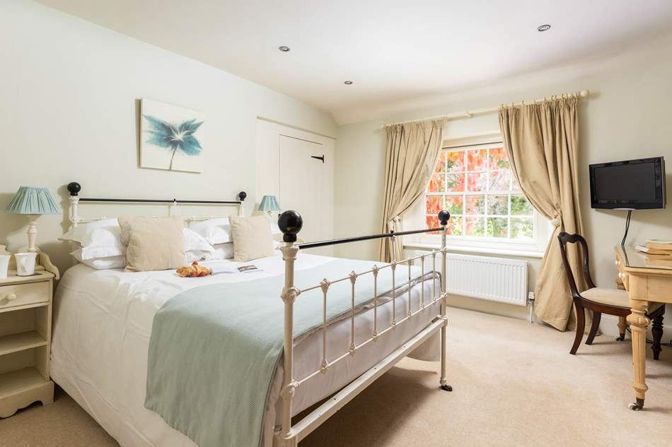 Garden Cottage Accommodation image 6 Image name garden cottage habton classic cottages bedroom the 6 image from the post Garden Cottage in Yorkshire.com.