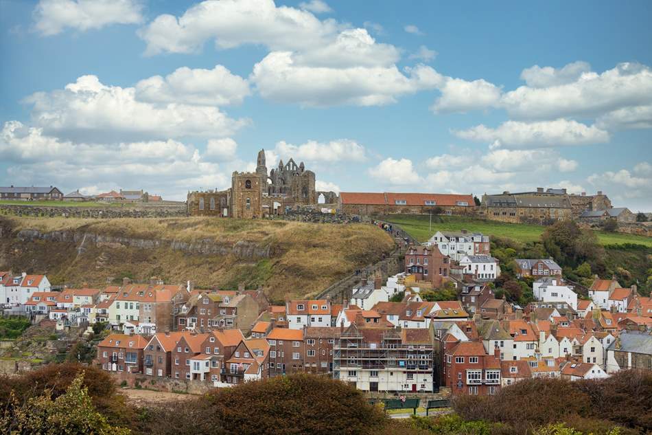Garden Cottage Accommodation image 26 Image name garden cottage habton classic cottages whitby abbey the 26 image from the post Garden Cottage in Yorkshire.com.