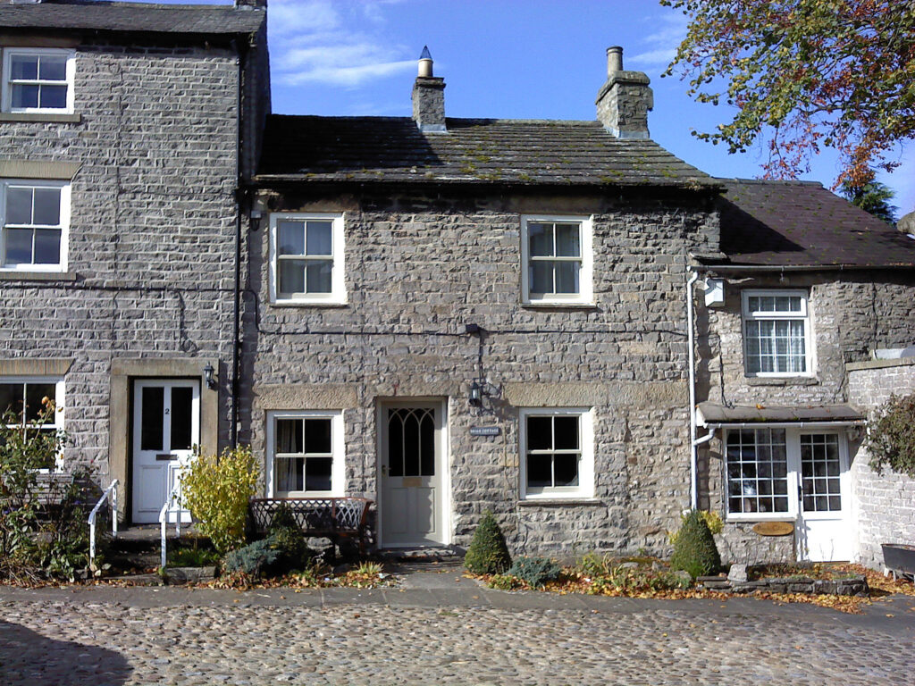 Country Hideaways Accommodation image 12 Image name briarcottagetabs1 the 12 image from the post Country Hideaways in Yorkshire.com.