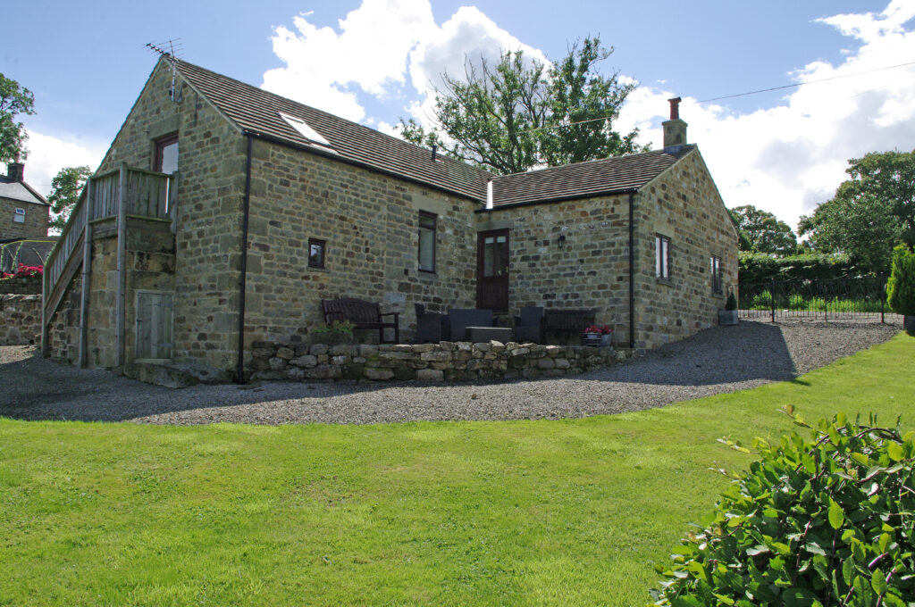 Country Hideaways Accommodation image 8 Image name mistlehousetabs1 the 8 image from the post Country Hideaways in Yorkshire.com.