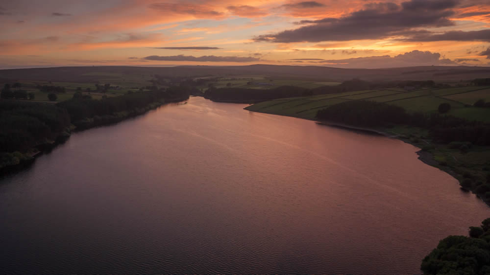 Walk: Thruscross Reservoir Post image 1 Image name thruscross reservoir sunset the 1 image from the post Walk: Thruscross Reservoir in Yorkshire.com.