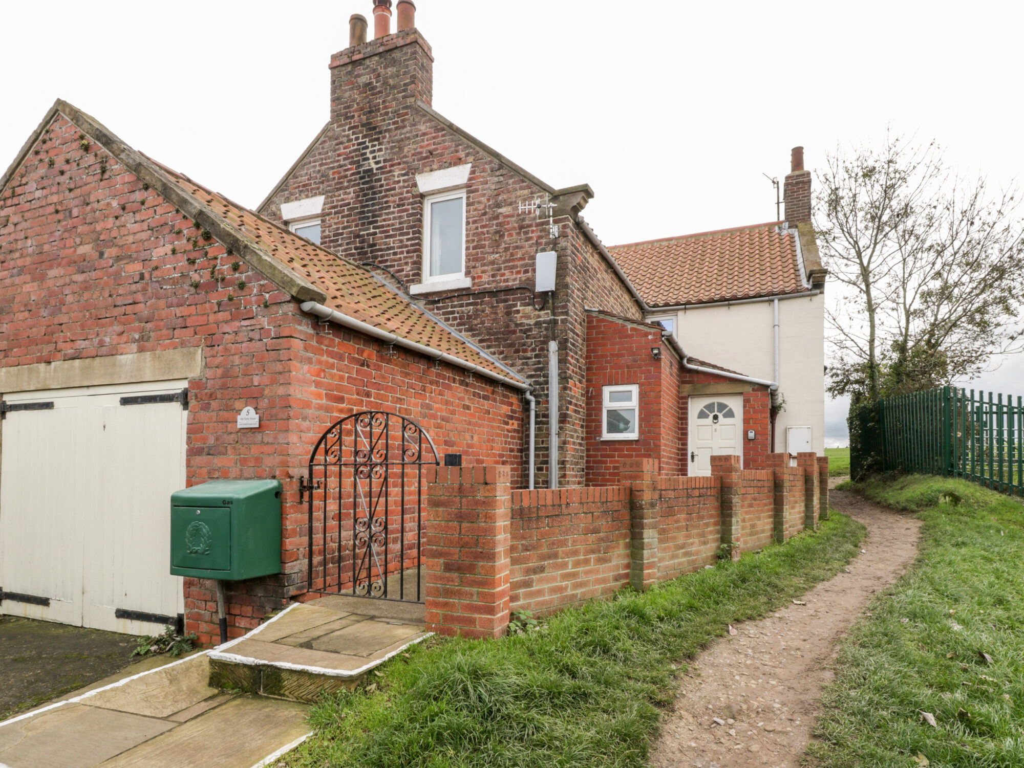 Airy Hill Old Farmhouse