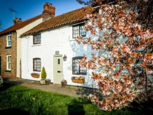 West Lutton Page image 3 Clara's Cottage
