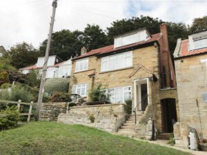 Book Runswick Bay Holiday Cottages - Prices & Availability Page image 5 Flamingo Cottage