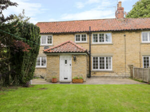 Snainton Page image 8 Pine Cottage