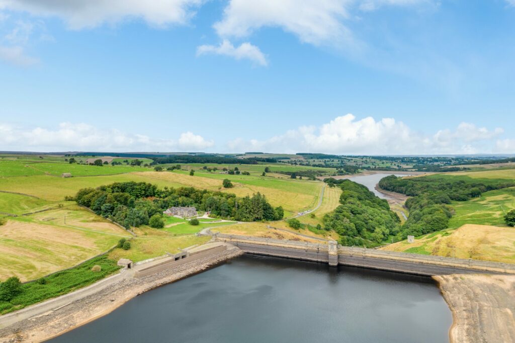 Crabtree & Crabtree Entity image 14 Image name Reservoir with Roundhill 4 colour done crabtree and crabtree the 14 image from the post Crabtree & Crabtree in Yorkshire.com.